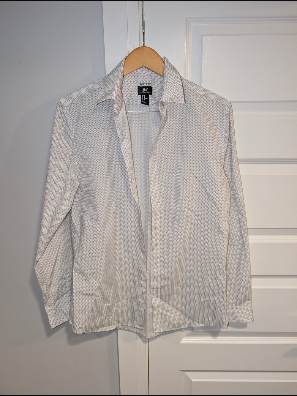 H&M White Dress Shirt with Micro Dot Pattern